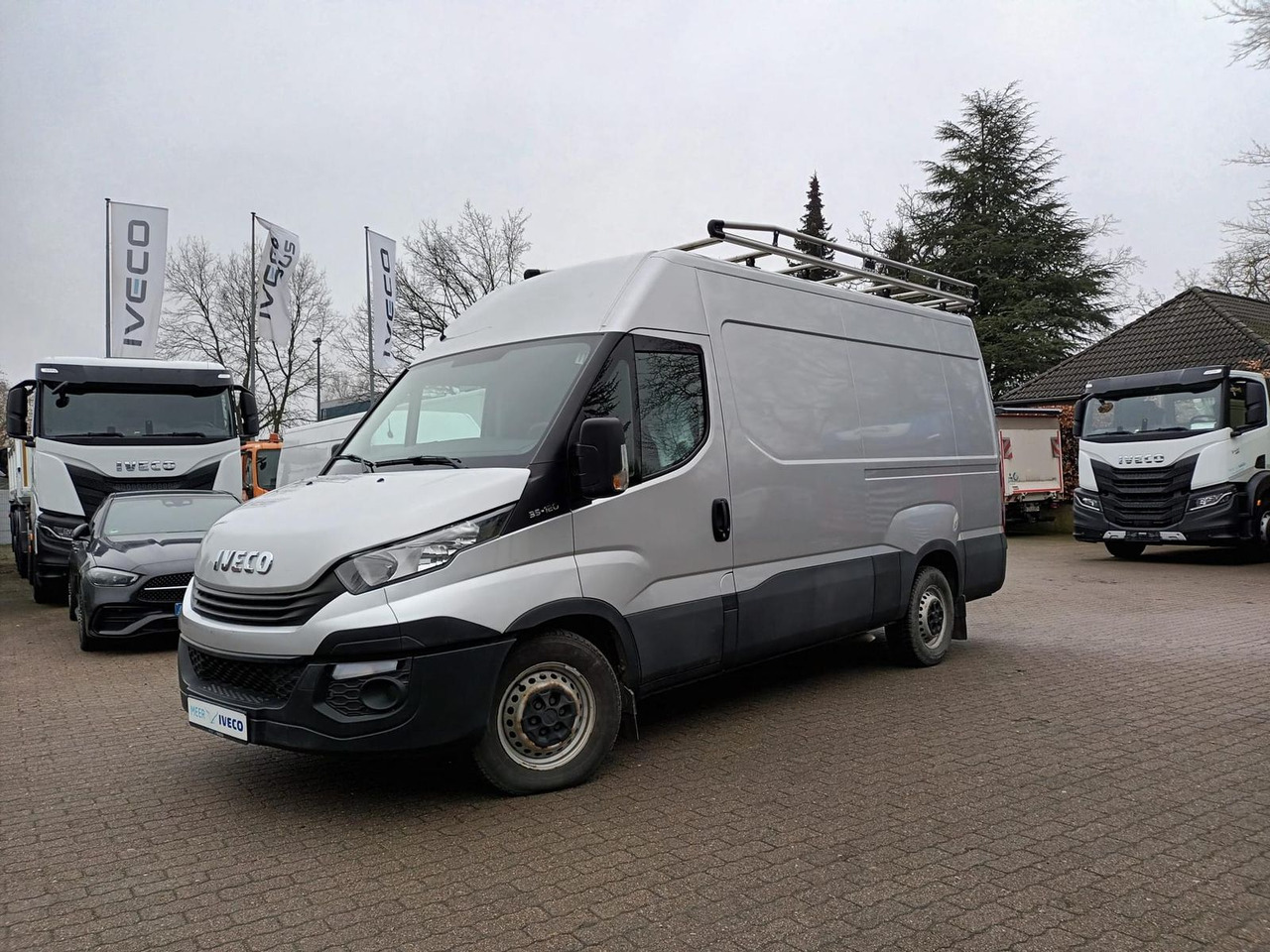 Iveco Daily 35S12V 3520L AHK Dachträger 85 kW (116 ... - Gesloten bestelwagen: afbeelding 1 Iveco Daily 35S12V 3520L AHK Dachträger 85 kW (116 ... - Gesloten bestelwagen: afbeelding 1
