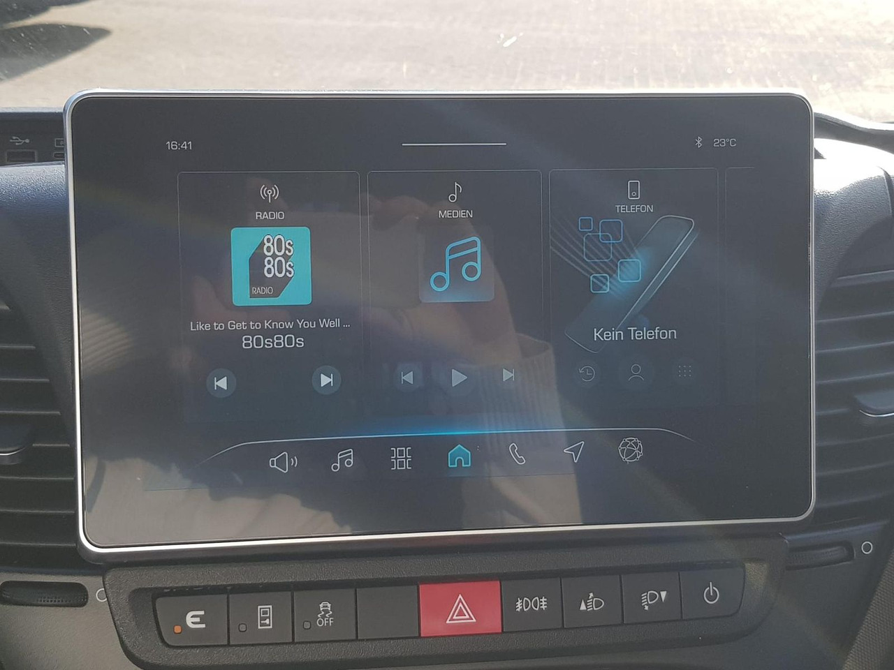 Bestelwagen met open laadbak Iveco Daily 35S14HA8 Pritsche AHK 100 kW (136 PS),...: afbeelding 15 Bestelwagen met open laadbak Iveco Daily 35S14HA8 Pritsche AHK 100 kW (136 PS),...: afbeelding 15