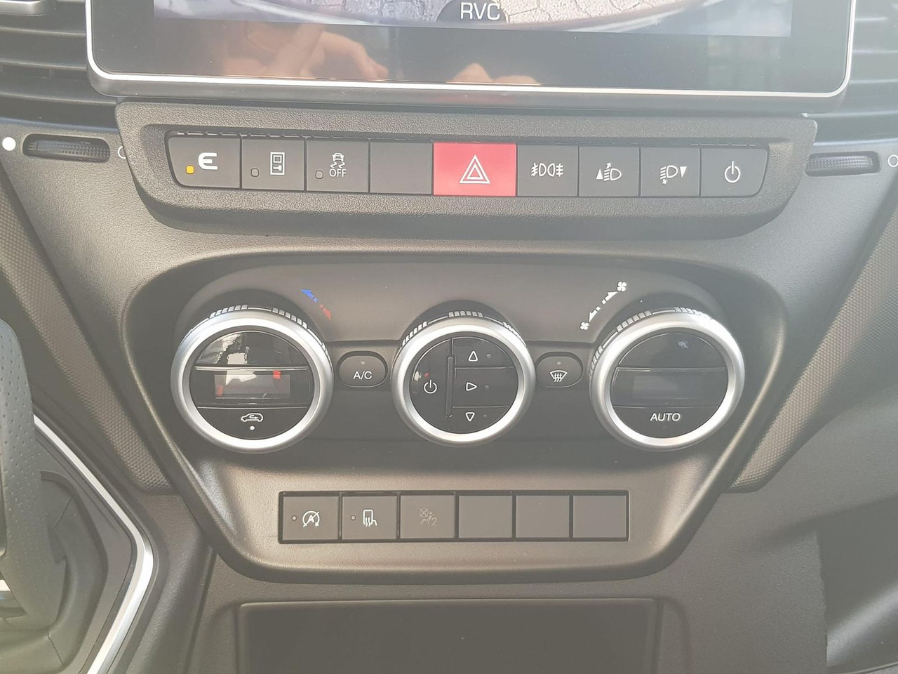 Bestelwagen met open laadbak Iveco Daily 35S14HA8 Pritsche AHK 100 kW (136 PS),...: afbeelding 17 Bestelwagen met open laadbak Iveco Daily 35S14HA8 Pritsche AHK 100 kW (136 PS),...: afbeelding 17