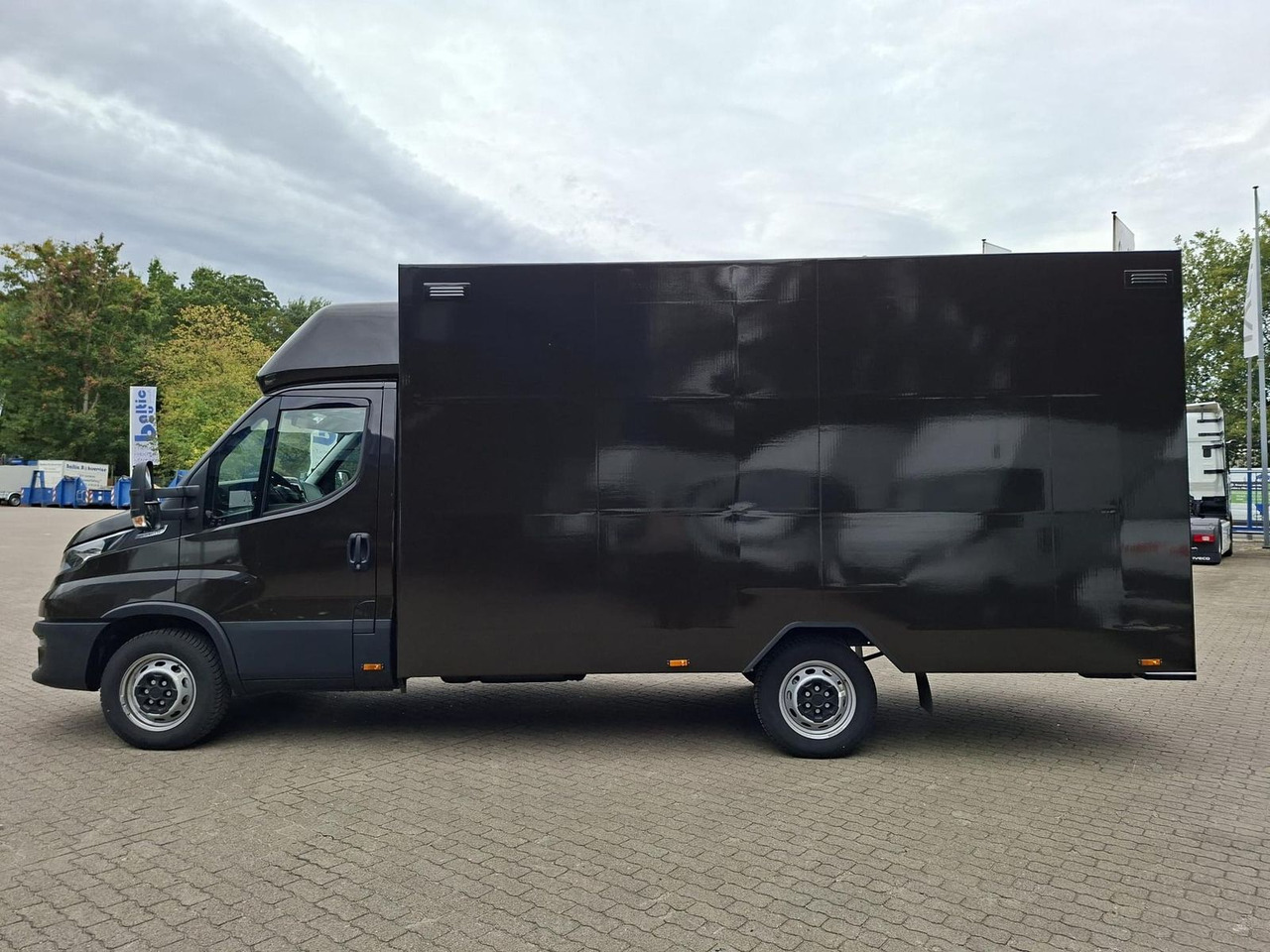 Iveco Daily 35S16A8 Integralkoffer, Kamera - Bestelwagen gesloten laadbak: afbeelding 2 Iveco Daily 35S16A8 Integralkoffer, Kamera - Bestelwagen gesloten laadbak: afbeelding 2
