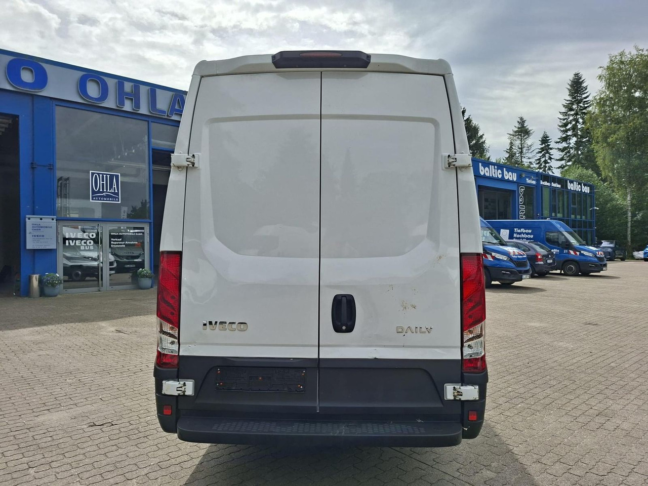 Iveco Daily 35S16A8V KLIMA*RADIO* - Gesloten bestelwagen: afbeelding 4 Iveco Daily 35S16A8V KLIMA*RADIO* - Gesloten bestelwagen: afbeelding 4