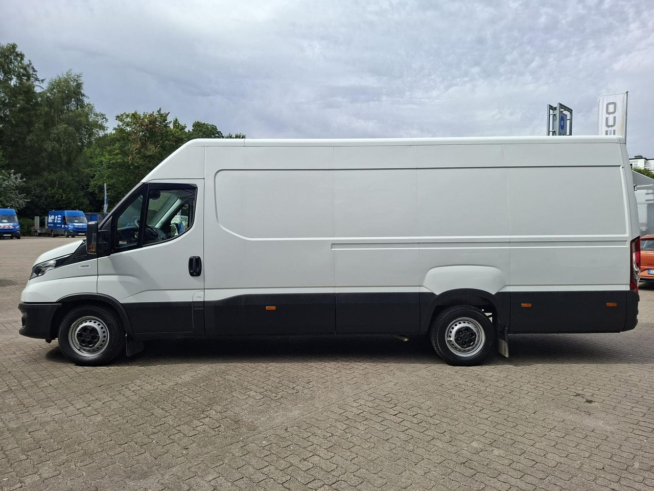 Iveco Daily 35S16A8V KLIMA*RADIO* - Gesloten bestelwagen: afbeelding 2 Iveco Daily 35S16A8V KLIMA*RADIO* - Gesloten bestelwagen: afbeelding 2