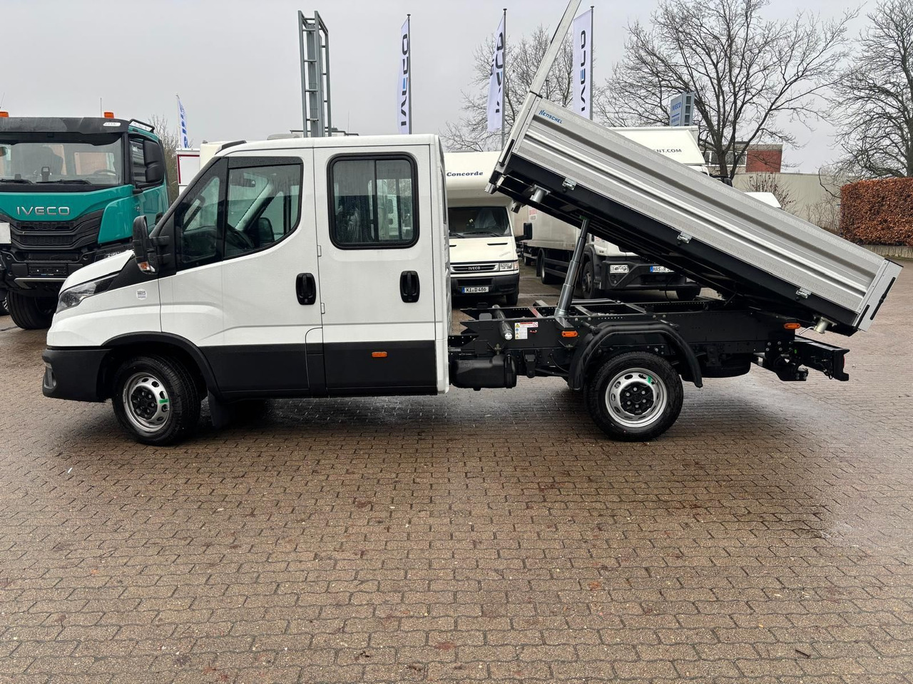 Iveco Daily 35S16H3.0A8YD*DSK*KLIMA*AHK* - Kipper bestelwagen, Bestelwagen met dubbele cabine: afbeelding 2 Iveco Daily 35S16H3.0A8YD*DSK*KLIMA*AHK* - Kipper bestelwagen, Bestelwagen met dubbele cabine: afbeelding 2