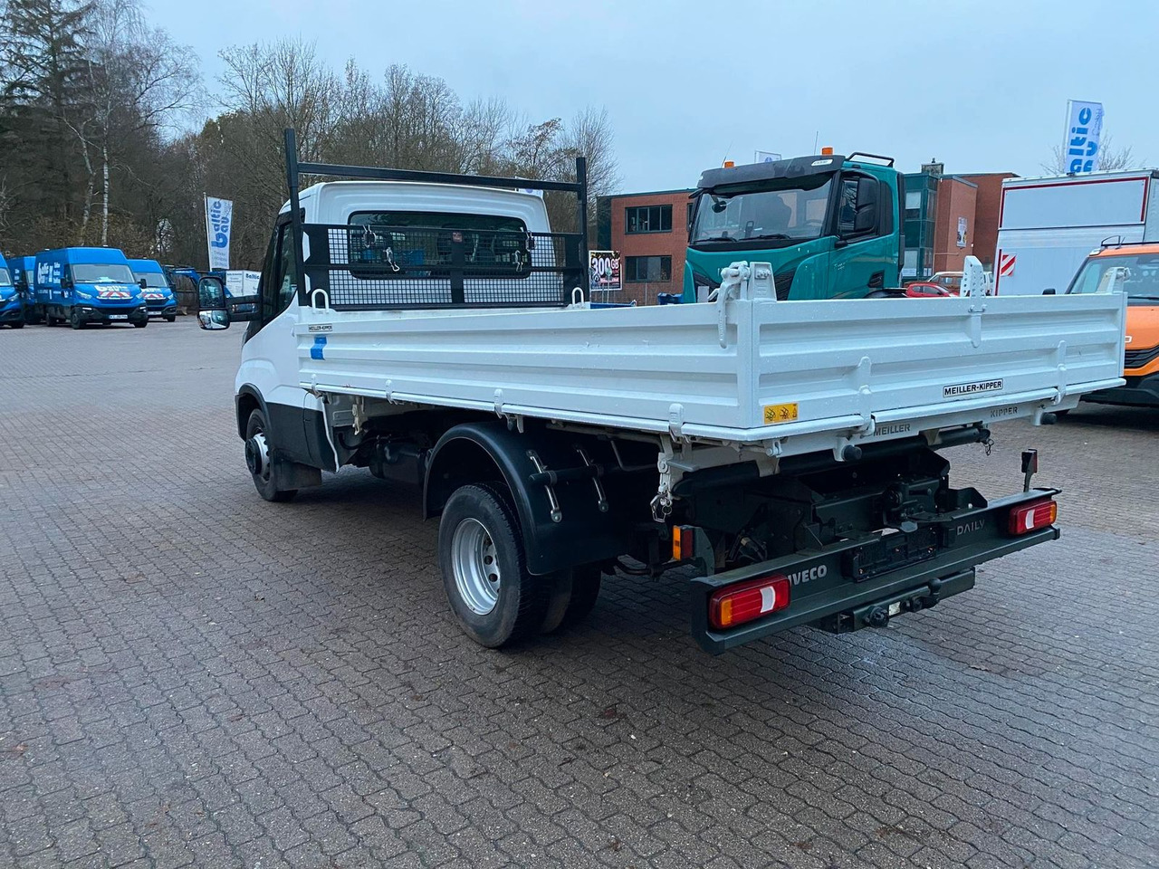 Iveco Daily 70C18H Meiler Dreiseitenkipper*AHK*RADI... - Kipper bestelwagen: afbeelding 3 Iveco Daily 70C18H Meiler Dreiseitenkipper*AHK*RADI... - Kipper bestelwagen: afbeelding 3