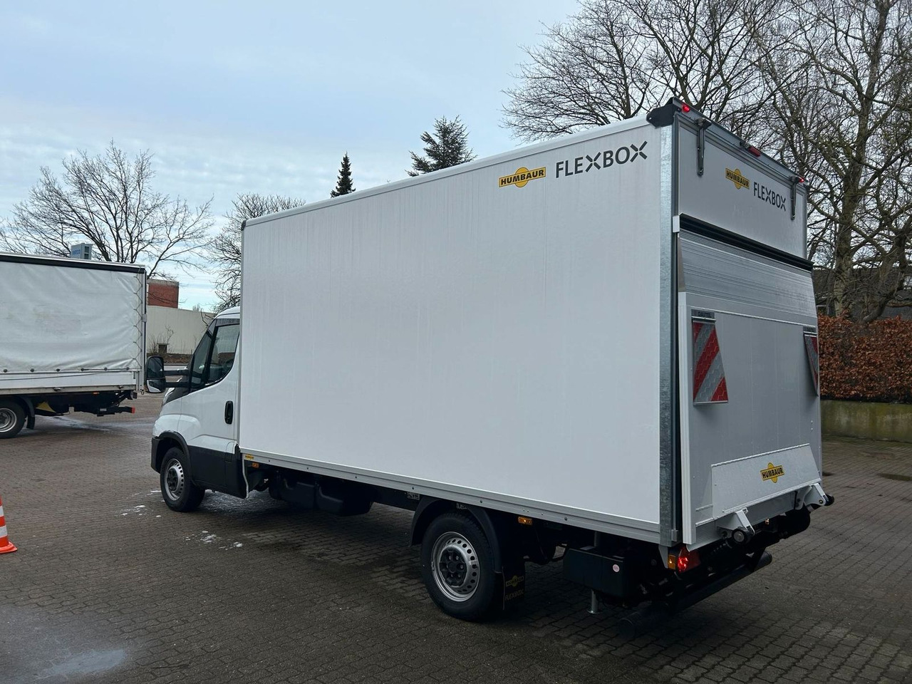 Iveco Daily Koffer 35S14H 3,0 LBW Kamera 115 kW (15... - Bestelwagen gesloten laadbak: afbeelding 4 Iveco Daily Koffer 35S14H 3,0 LBW Kamera 115 kW (15... - Bestelwagen gesloten laadbak: afbeelding 4