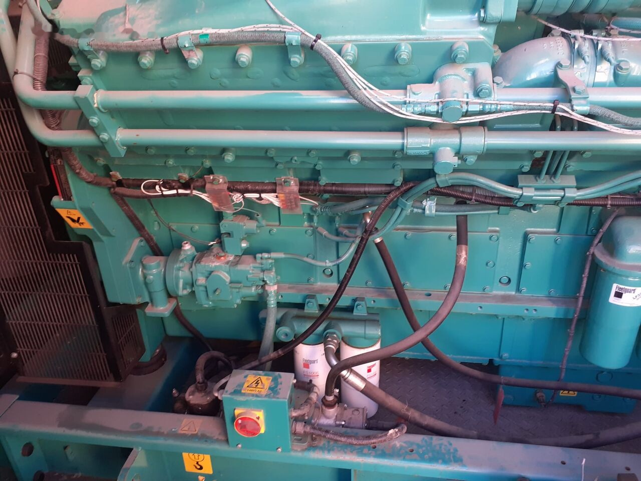 Cummins Cummins Generator Set Stamford 1300 KW 1600 KVA New Factory, Diesel Generator, 2014 Model, 2245 HP, 9000 kg, Low Hours, For Sale in Poland - Industrie generator: afbeelding 2 Cummins Cummins Generator Set Stamford 1300 KW 1600 KVA New Factory, Diesel Generator, 2014 Model, 2245 HP, 9000 kg, Low Hours, For Sale in Poland - Industrie generator: afbeelding 2