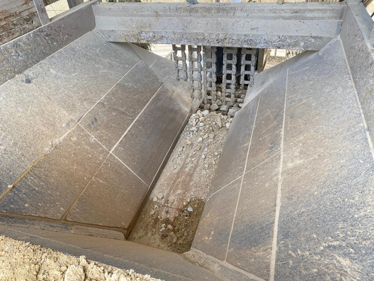 Böhringer – Pre-crusher plant / Vorbrecher Anlage - Slagbreker: afbeelding 3 Böhringer – Pre-crusher plant / Vorbrecher Anlage - Slagbreker: afbeelding 3