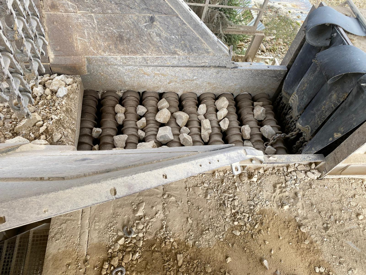 Böhringer – Pre-crusher plant / Vorbrecher Anlage - Slagbreker: afbeelding 2 Böhringer – Pre-crusher plant / Vorbrecher Anlage - Slagbreker: afbeelding 2