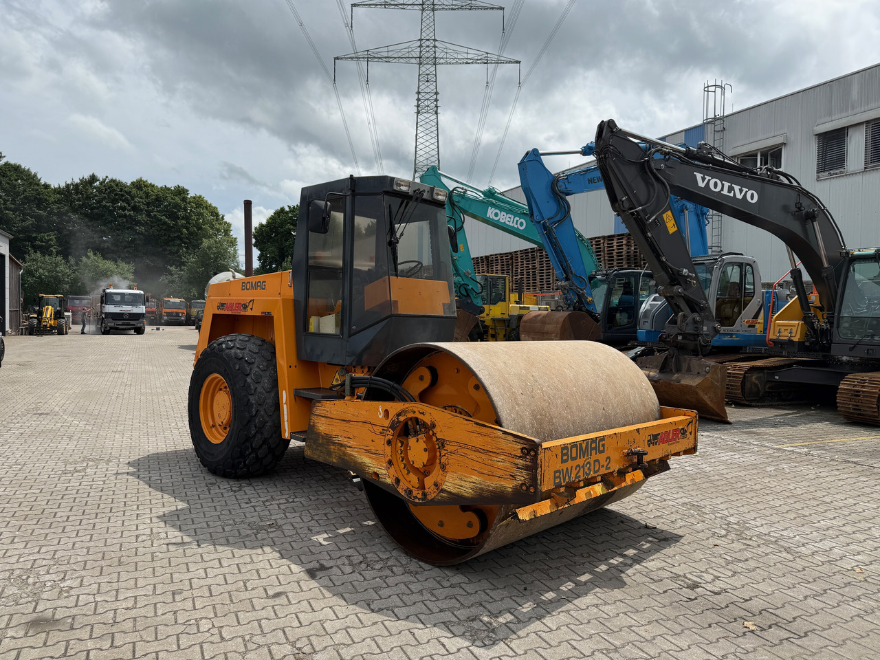 Bomag BW 213D-2 Walzenzug - Schapenpootwals/ Grondverdichter: afbeelding 3 Bomag BW 213D-2 Walzenzug - Schapenpootwals/ Grondverdichter: afbeelding 3