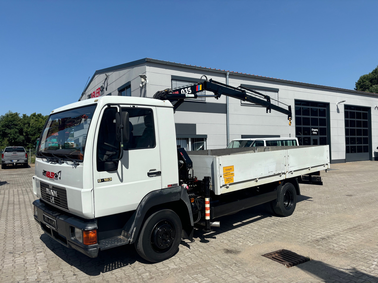MAN 8.163 L2000 Pritsche+Kran Hiab 035 - Vrachtwagen met open laadbak, Kraanwagen: afbeelding 3 MAN 8.163 L2000 Pritsche+Kran Hiab 035 - Vrachtwagen met open laadbak, Kraanwagen: afbeelding 3