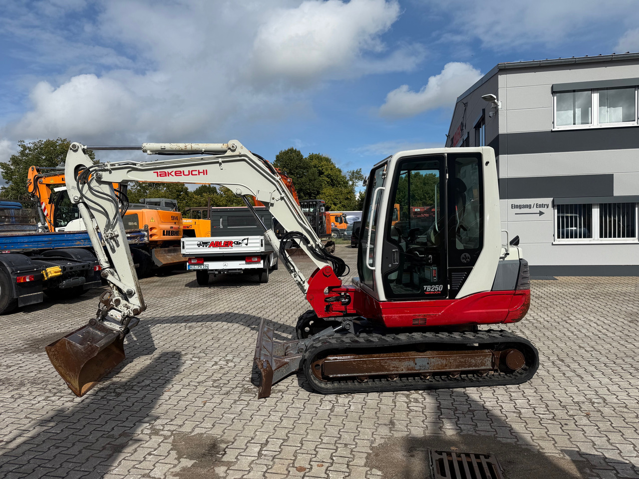 Takeuchi TB250 Minibagger Powertilt MS03 - Graafmachine: afbeelding 3 Takeuchi TB250 Minibagger Powertilt MS03 - Graafmachine: afbeelding 3
