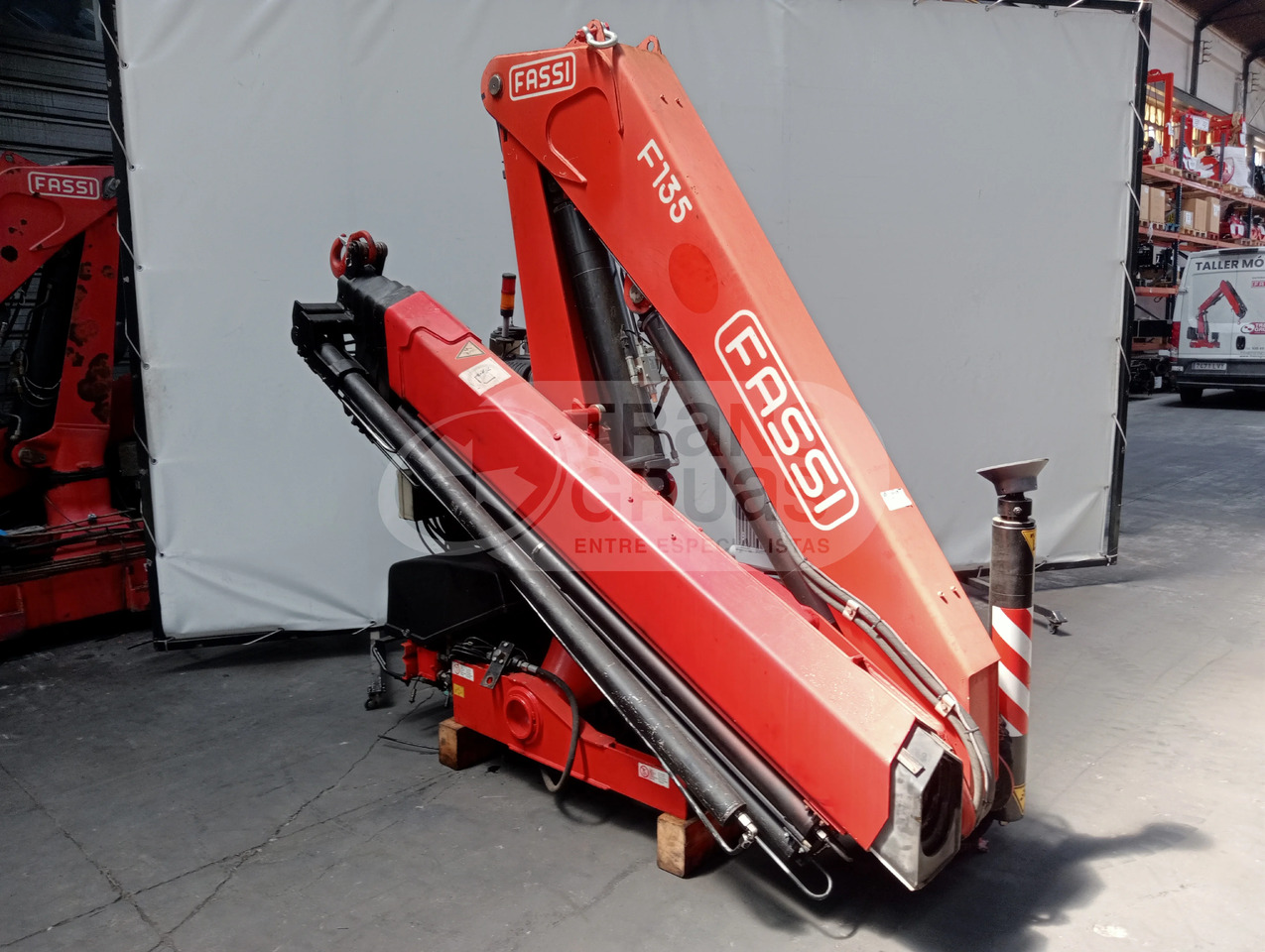 Grúa hidráulica Fassi F135A.0.25 E-ACTIVE - Autolaadkraan: afbeelding 4 Grúa hidráulica Fassi F135A.0.25 E-ACTIVE - Autolaadkraan: afbeelding 4