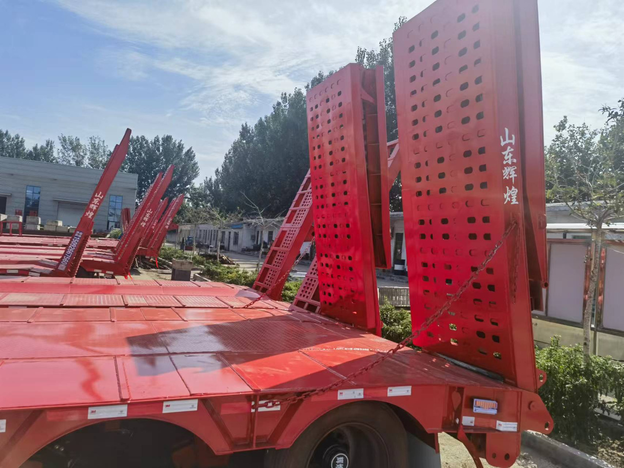 HUI HUANG AUTO - Vlakke/ Open oplegger: afbeelding 2 HUI HUANG AUTO - Vlakke/ Open oplegger: afbeelding 2