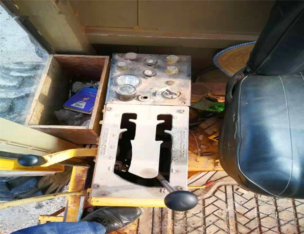 Komatsu GD623A - Grader: afbeelding 2 Komatsu GD623A - Grader: afbeelding 2
