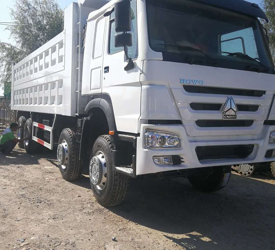 Sinotruk HOWO 375 8*4 Dump truck - Kipper vrachtwagen: afbeelding 2 Sinotruk HOWO 375 8*4 Dump truck - Kipper vrachtwagen: afbeelding 2