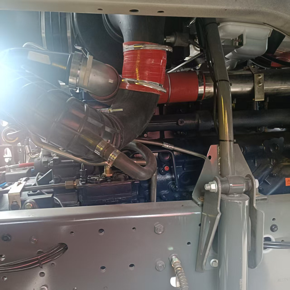 Nieuw Kipper vrachtwagen Sinotruk HOWO 400 6*4 Dump truck: afbeelding 7