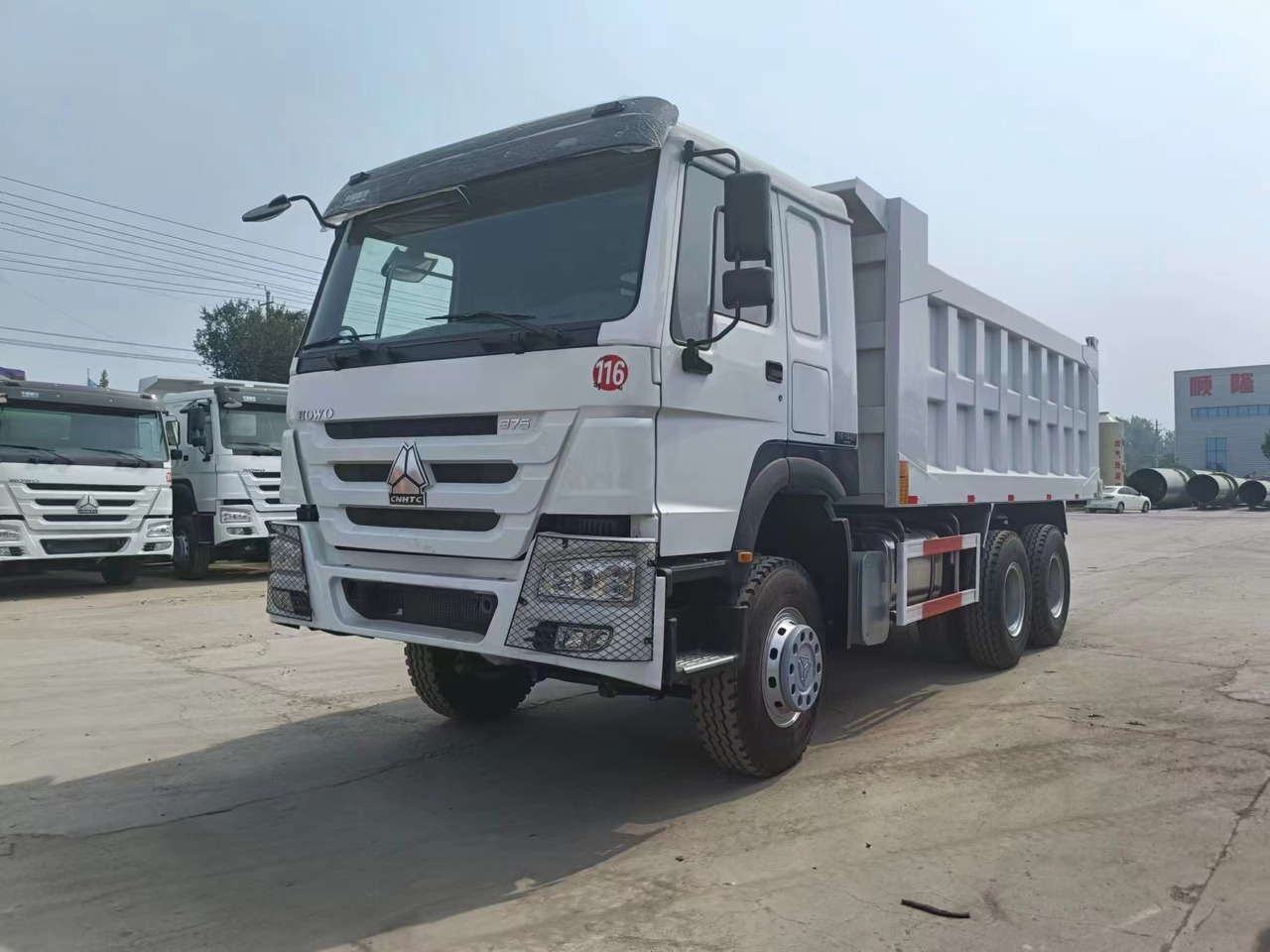 Sinotruk HOWO 6*4 Dump truck - Kipper vrachtwagen: afbeelding 1 Sinotruk HOWO 6*4 Dump truck - Kipper vrachtwagen: afbeelding 1