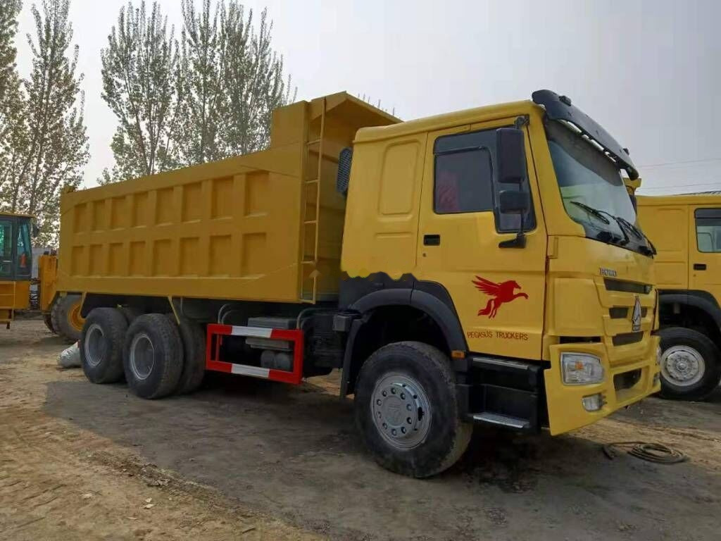 Sinotruk HOWO 6*4 Dump truck - Kipper vrachtwagen: afbeelding 1 Sinotruk HOWO 6*4 Dump truck - Kipper vrachtwagen: afbeelding 1