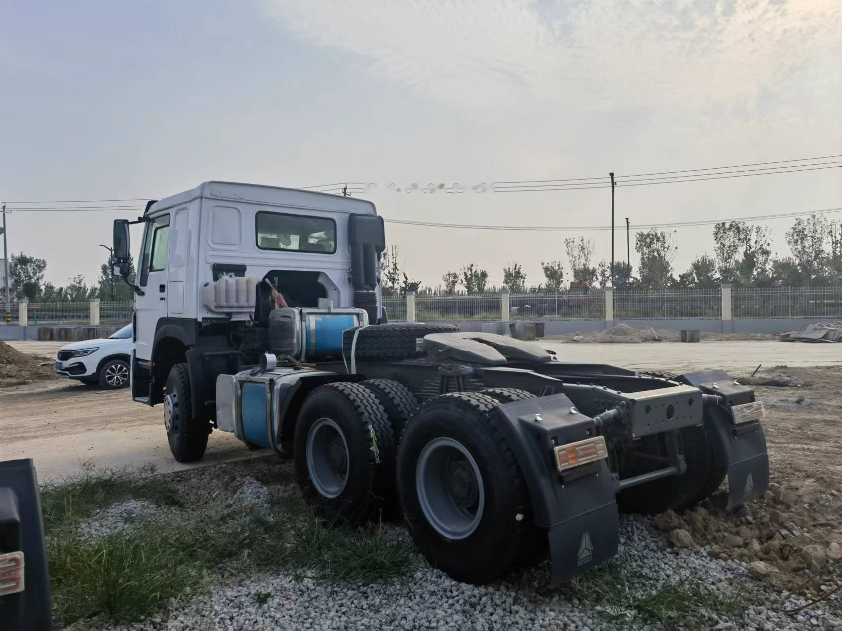 Sinotruk HOWO 371 Tractor - Trekker: afbeelding 5 Sinotruk HOWO 371 Tractor - Trekker: afbeelding 5