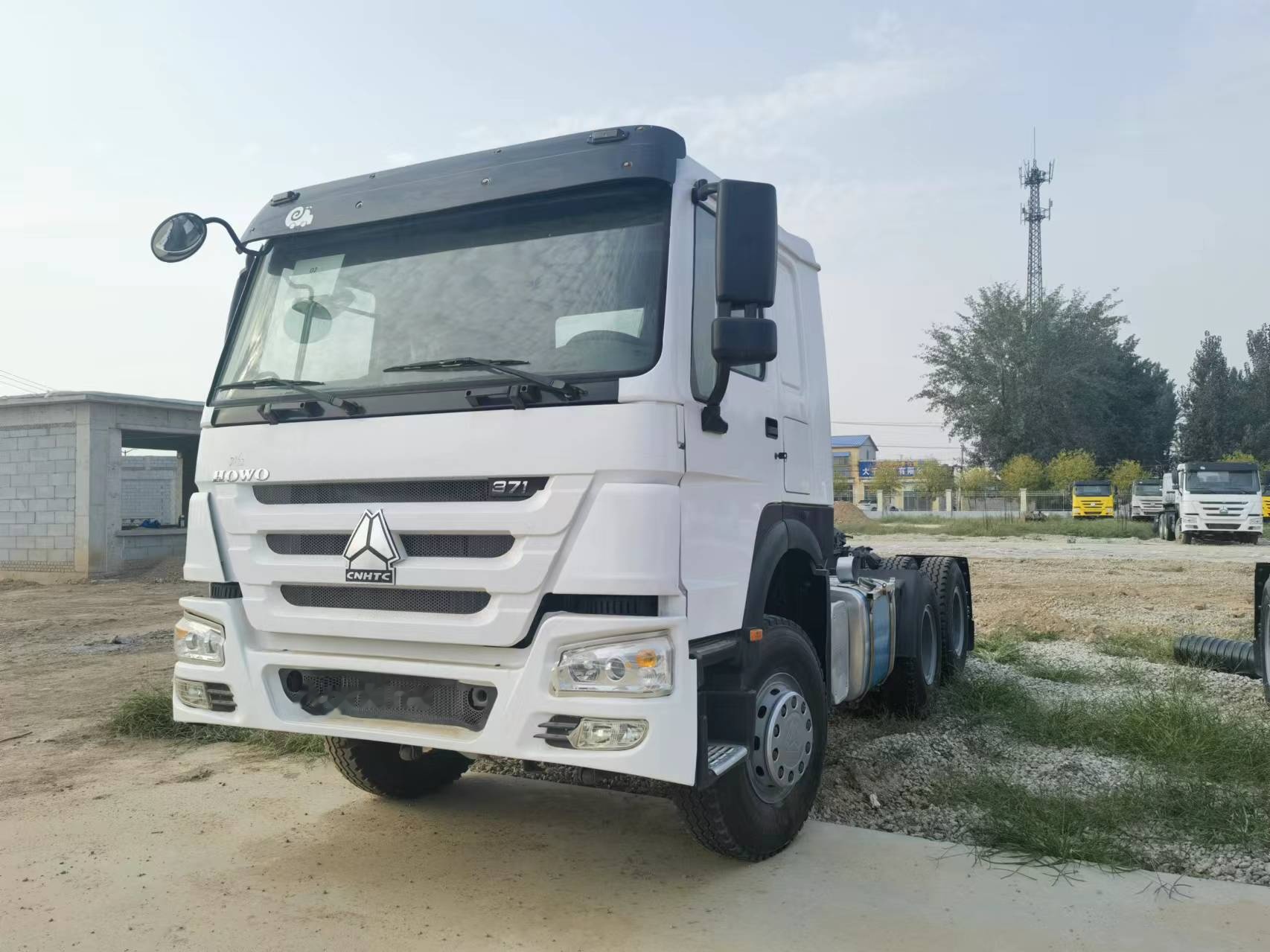 Sinotruk HOWO 371 Tractor - Trekker: afbeelding 4 Sinotruk HOWO 371 Tractor - Trekker: afbeelding 4