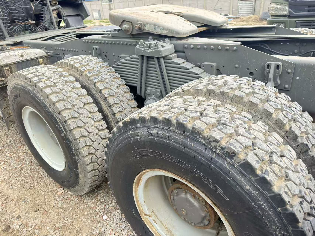 Sinotruk HOWO A7 - Trekker: afbeelding 3 Sinotruk HOWO A7 - Trekker: afbeelding 3