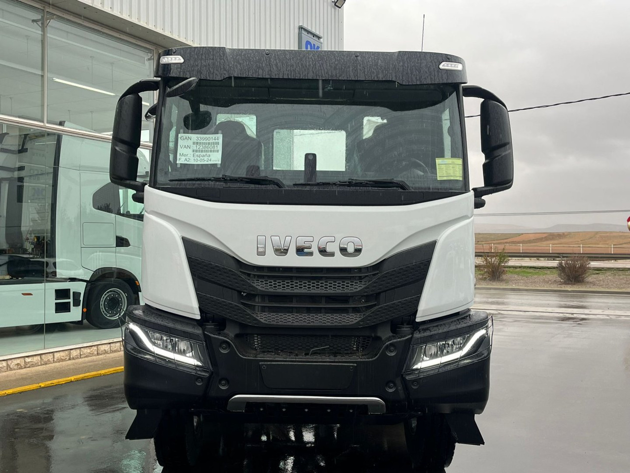 Chasis IVECO T-WAY 510cv 8X4 - Chassis vrachtwagen: afbeelding 2 Chasis IVECO T-WAY 510cv 8X4 - Chassis vrachtwagen: afbeelding 2