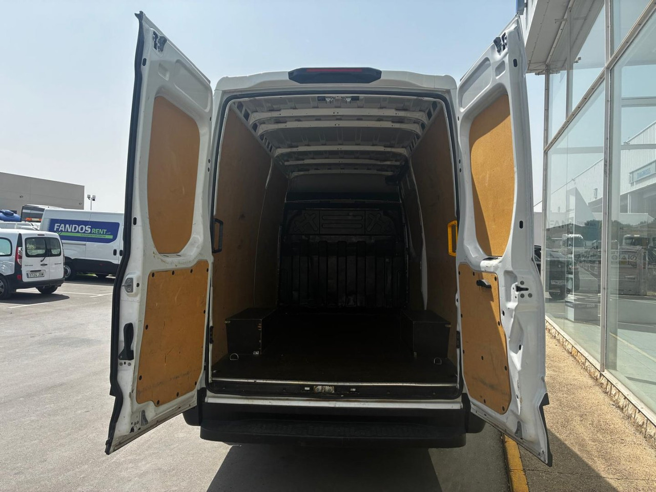 Furgón IVECO 35S14 V 12m3 - Gesloten bestelwagen: afbeelding 5 Furgón IVECO 35S14 V 12m3 - Gesloten bestelwagen: afbeelding 5