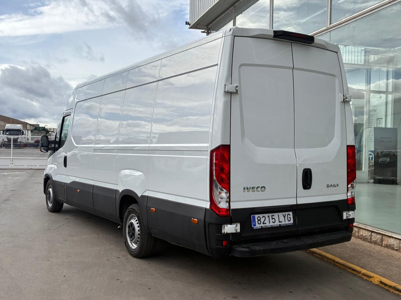 Furgón IVECO 35S16 V 16m3 - Gesloten bestelwagen: afbeelding 4 Furgón IVECO 35S16 V 16m3 - Gesloten bestelwagen: afbeelding 4