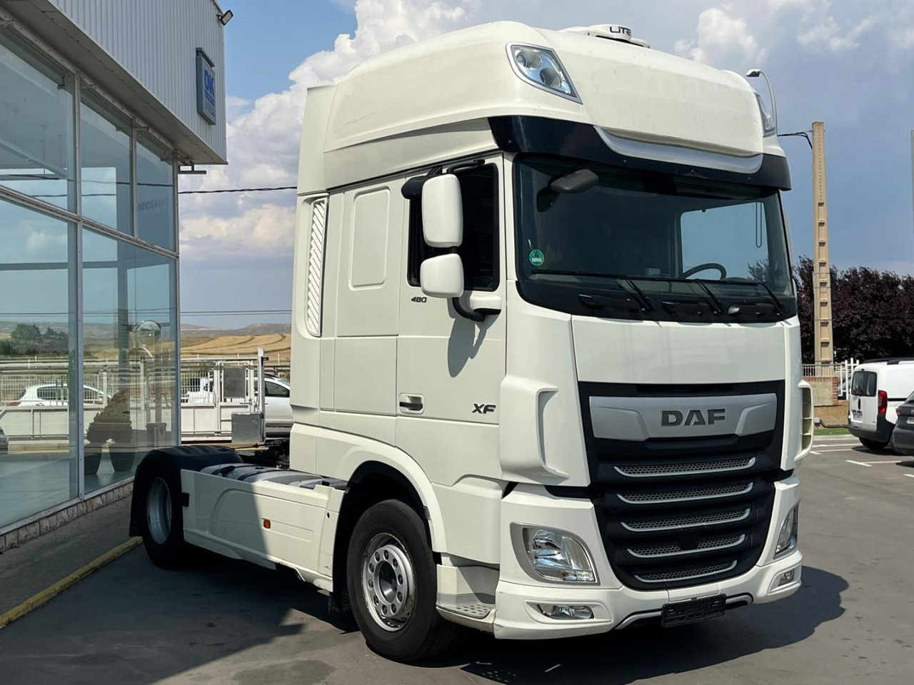 Cabeza Tractora DAF 480 AUTOMATICA CON INTARDER - Trekker: afbeelding 3 Cabeza Tractora DAF 480 AUTOMATICA CON INTARDER - Trekker: afbeelding 3