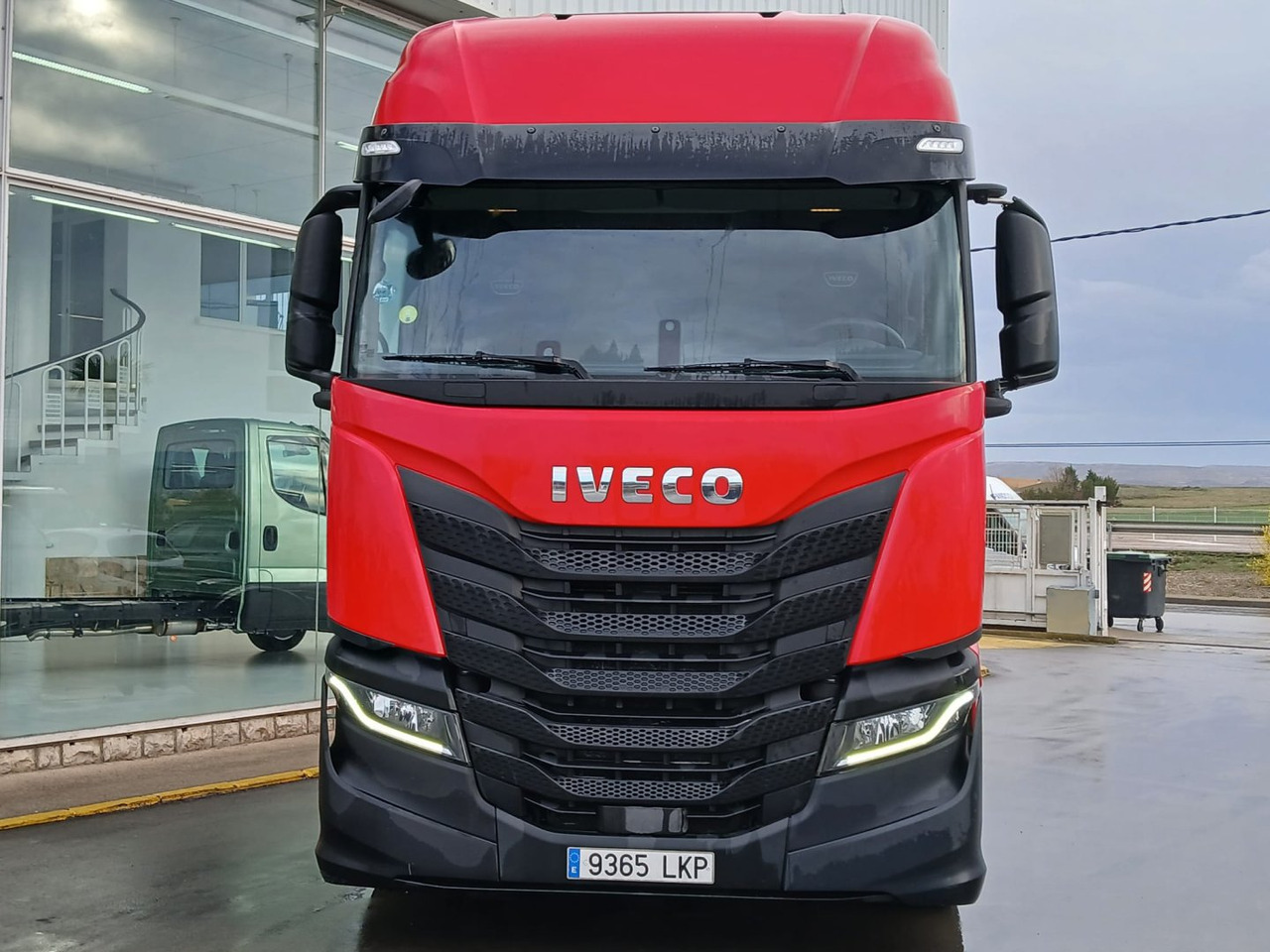 Cabeza Tractora IVECO 460 AUTOMATICO CON INTARDER - Trekker: afbeelding 2 Cabeza Tractora IVECO 460 AUTOMATICO CON INTARDER - Trekker: afbeelding 2