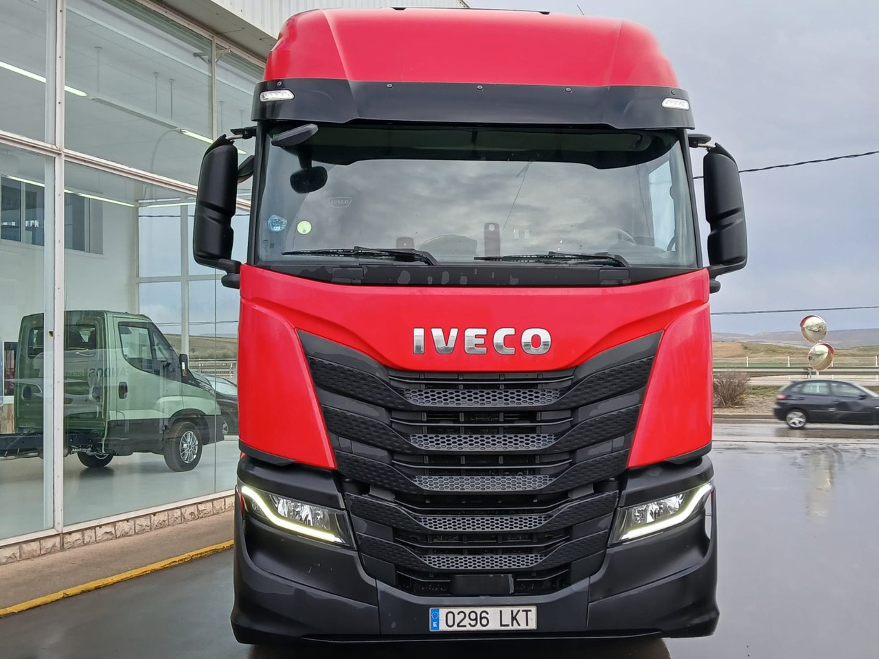 Cabeza Tractora IVECO 460 AUTOMATICO CON INTARDER - Trekker: afbeelding 2 Cabeza Tractora IVECO 460 AUTOMATICO CON INTARDER - Trekker: afbeelding 2