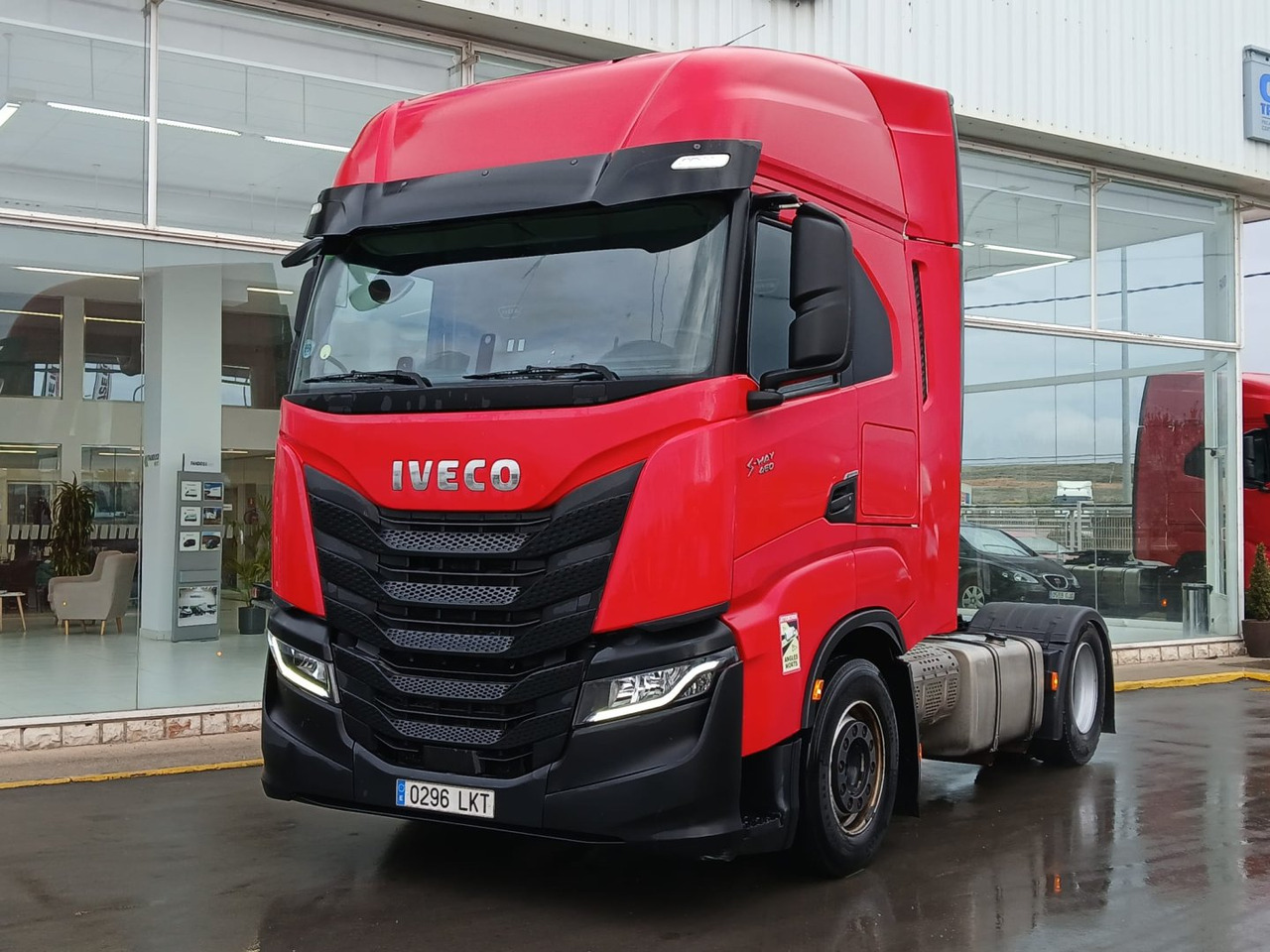 Cabeza Tractora IVECO 460 AUTOMATICO CON INTARDER - Trekker: afbeelding 1 Cabeza Tractora IVECO 460 AUTOMATICO CON INTARDER - Trekker: afbeelding 1