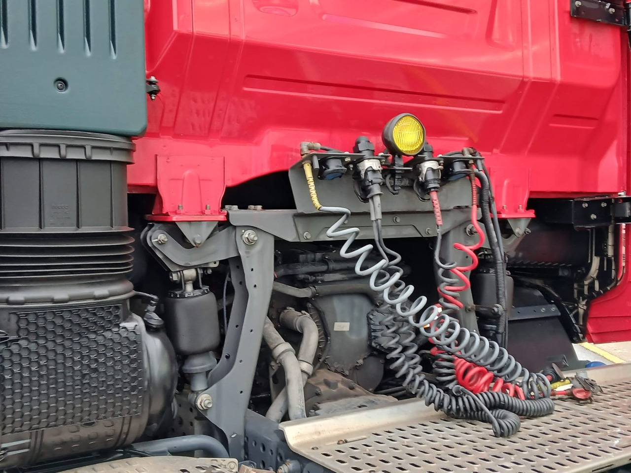 Cabeza Tractora IVECO 460 AUTOMATICO CON INTARDER - Trekker: afbeelding 5 Cabeza Tractora IVECO 460 AUTOMATICO CON INTARDER - Trekker: afbeelding 5