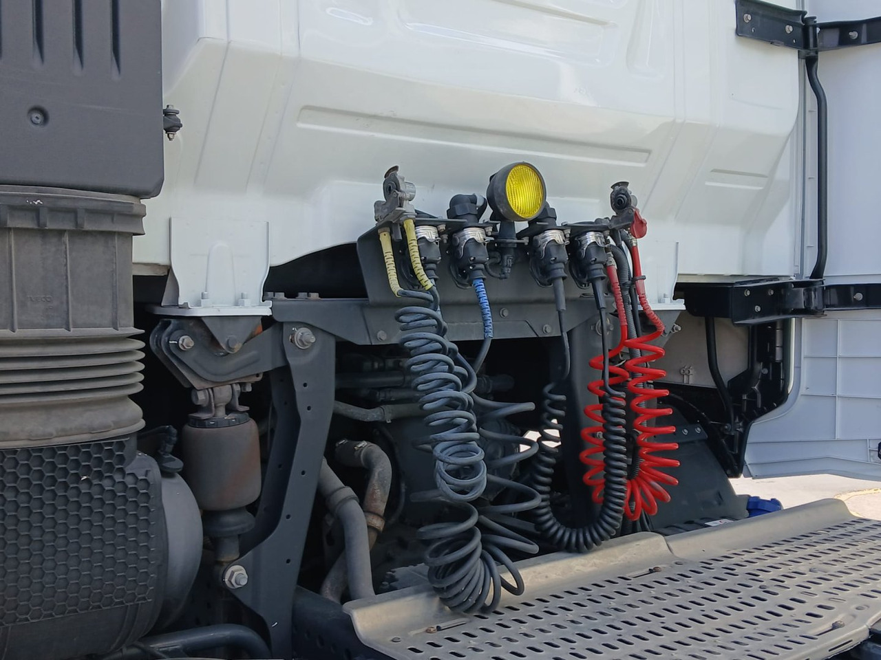 Cabeza Tractora IVECO 480 AUTOMATICO CON INTARDER - Trekker: afbeelding 5 Cabeza Tractora IVECO 480 AUTOMATICO CON INTARDER - Trekker: afbeelding 5