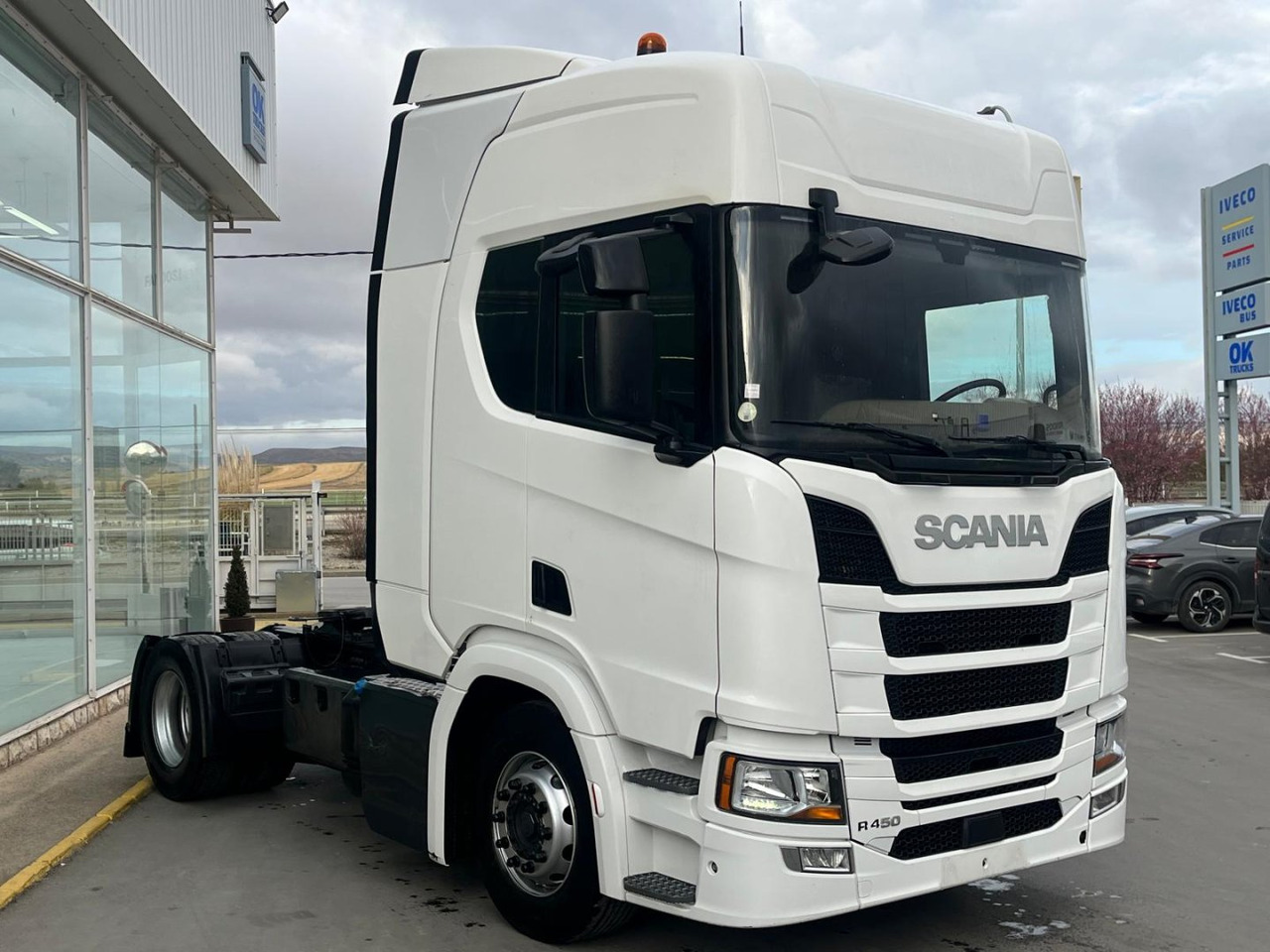 Cabeza Tractora Scania R450 AUTOMATICO-INTARDER - Trekker: afbeelding 3 Cabeza Tractora Scania R450 AUTOMATICO-INTARDER - Trekker: afbeelding 3