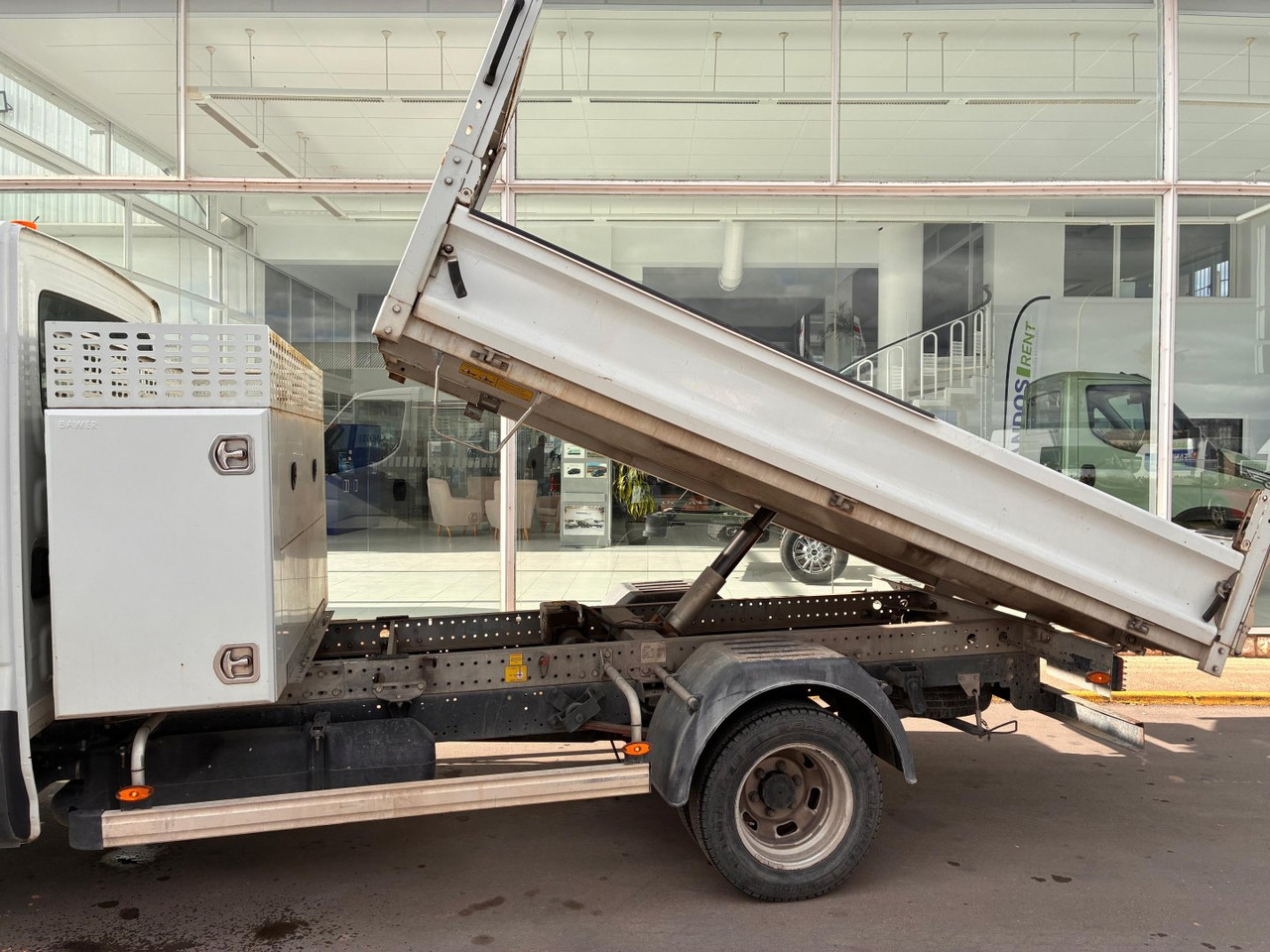 Volquete/Dumper IVECO 35C14 CAJA BASCULANTE - Kipper bestelwagen: afbeelding 5 Volquete/Dumper IVECO 35C14 CAJA BASCULANTE - Kipper bestelwagen: afbeelding 5