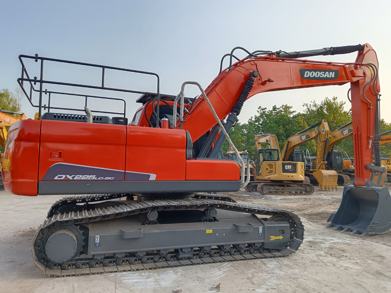 DOOSAN DX225LC-9C - Rupsgraafmachine: afbeelding 1 DOOSAN DX225LC-9C - Rupsgraafmachine: afbeelding 1