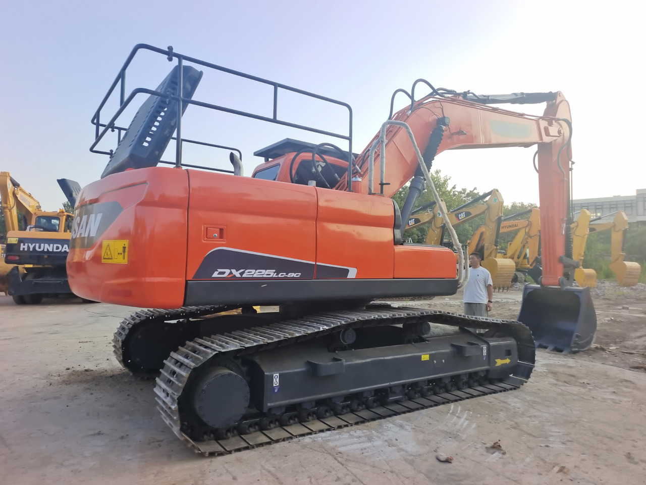 DOOSAN DX225lc-9c - Rupsgraafmachine: afbeelding 1 DOOSAN DX225lc-9c - Rupsgraafmachine: afbeelding 1
