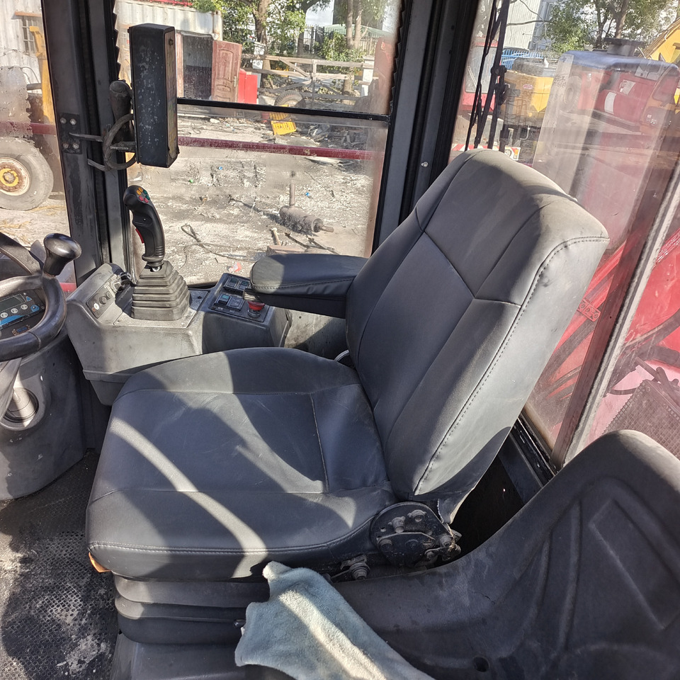Reach stacker FANTUZZI CS 45 KMHD 45 TON CONTAINER REACH CRANE: afbeelding 20