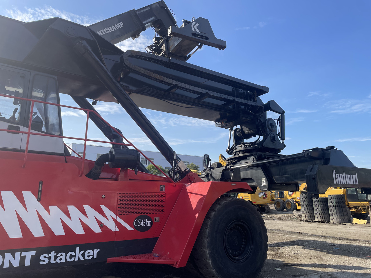 Reach stacker FANTUZZI CS 45 KMHD 45 TON CONTAINER REACH CRANE: afbeelding 33
