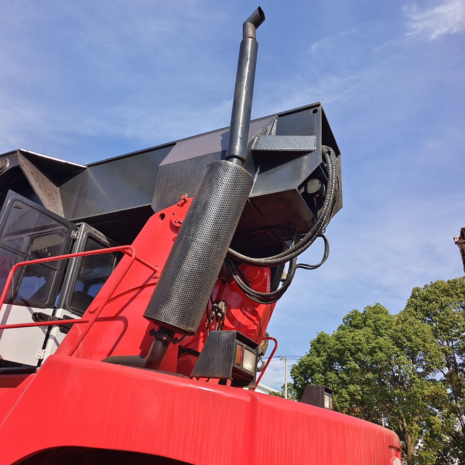 FANTUZZI CS 45 KMHD 45 TON CONTAINER REACH CRANE - Reach stacker: afbeelding 5 FANTUZZI CS 45 KMHD 45 TON CONTAINER REACH CRANE - Reach stacker: afbeelding 5