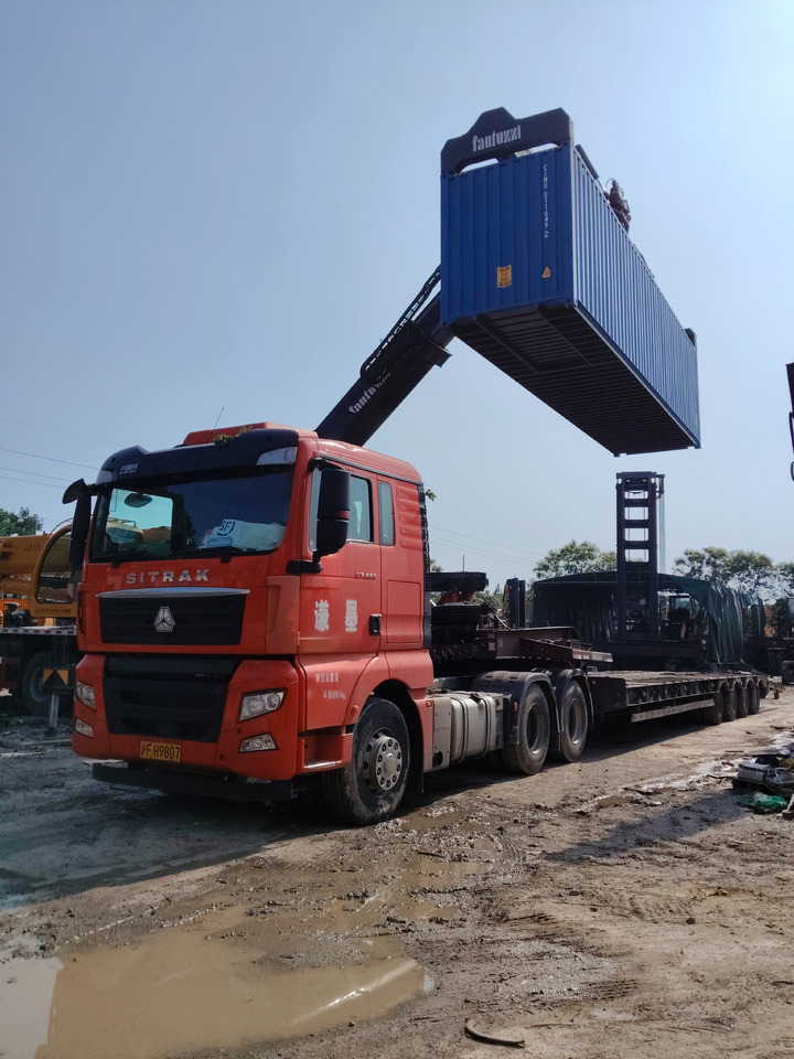 FANTUZZI CS45KM 45 ton - Reach stacker: afbeelding 2 FANTUZZI CS45KM 45 ton - Reach stacker: afbeelding 2