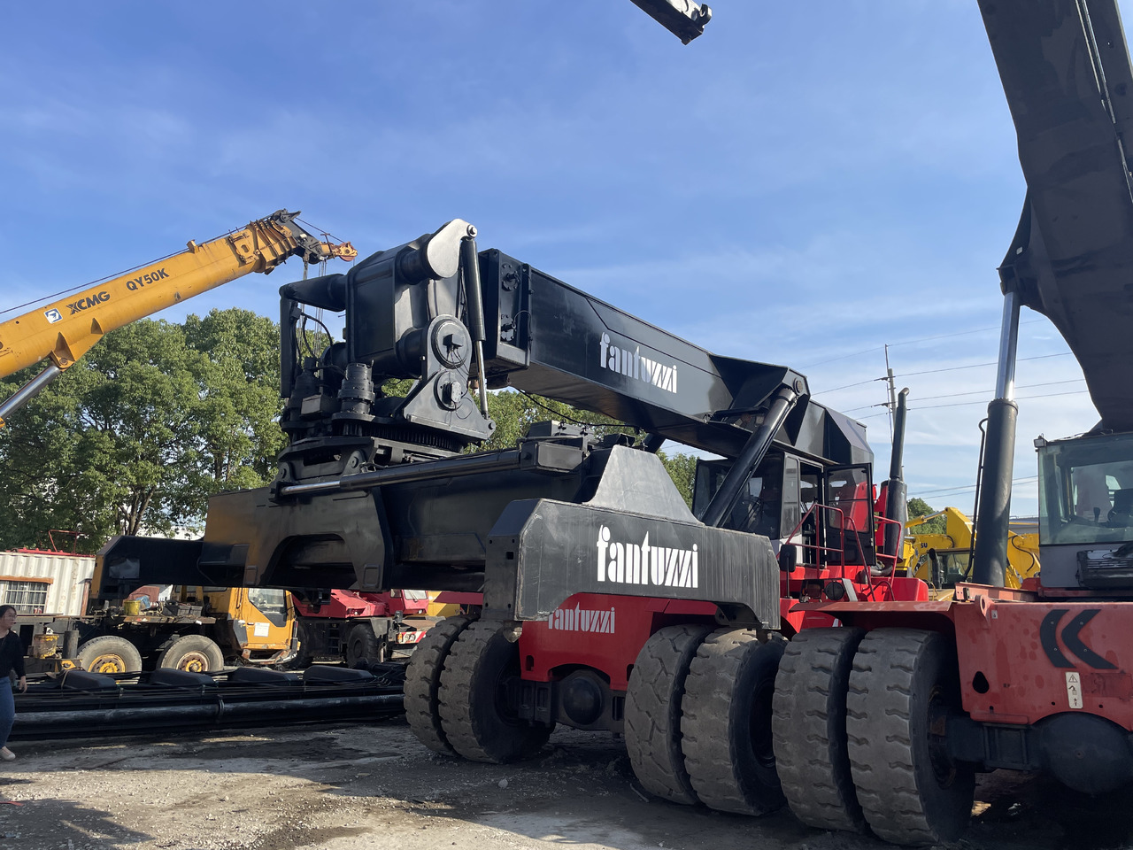 Reach stacker FANTUZZI CS45KMHD 45 TON: afbeelding 15 Reach stacker FANTUZZI CS45KMHD 45 TON: afbeelding 15