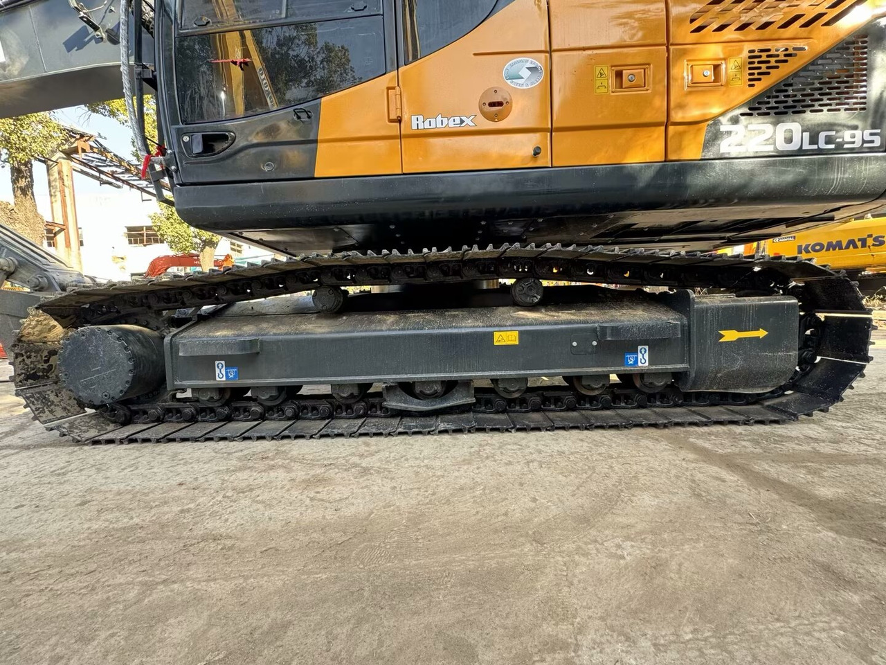 HYUNDAI 220LC-9S 9T - Rupsgraafmachine: afbeelding 4 HYUNDAI 220LC-9S 9T - Rupsgraafmachine: afbeelding 4