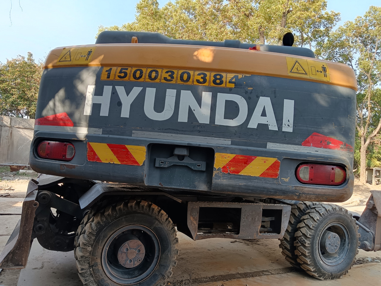 HYUNDAI R210W-9 - Mobiele graafmachine: afbeelding 2 HYUNDAI R210W-9 - Mobiele graafmachine: afbeelding 2