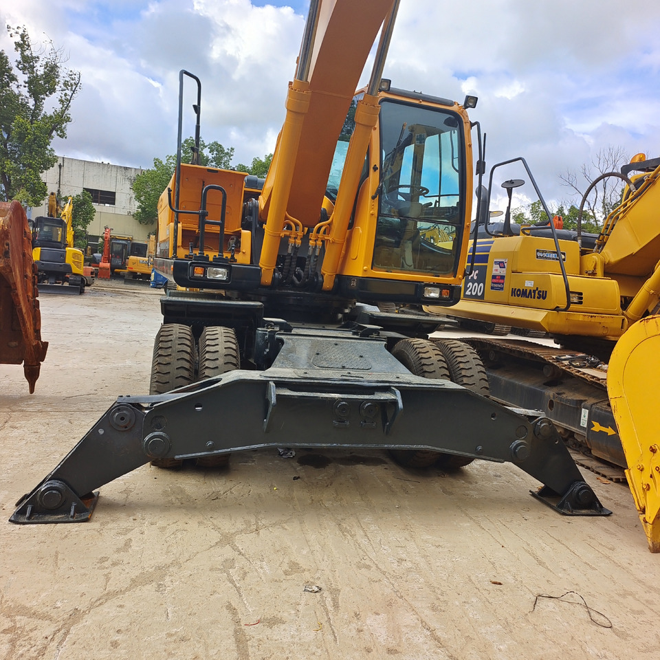 HYUNDAI R210W-9 - Mobiele graafmachine: afbeelding 5 HYUNDAI R210W-9 - Mobiele graafmachine: afbeelding 5