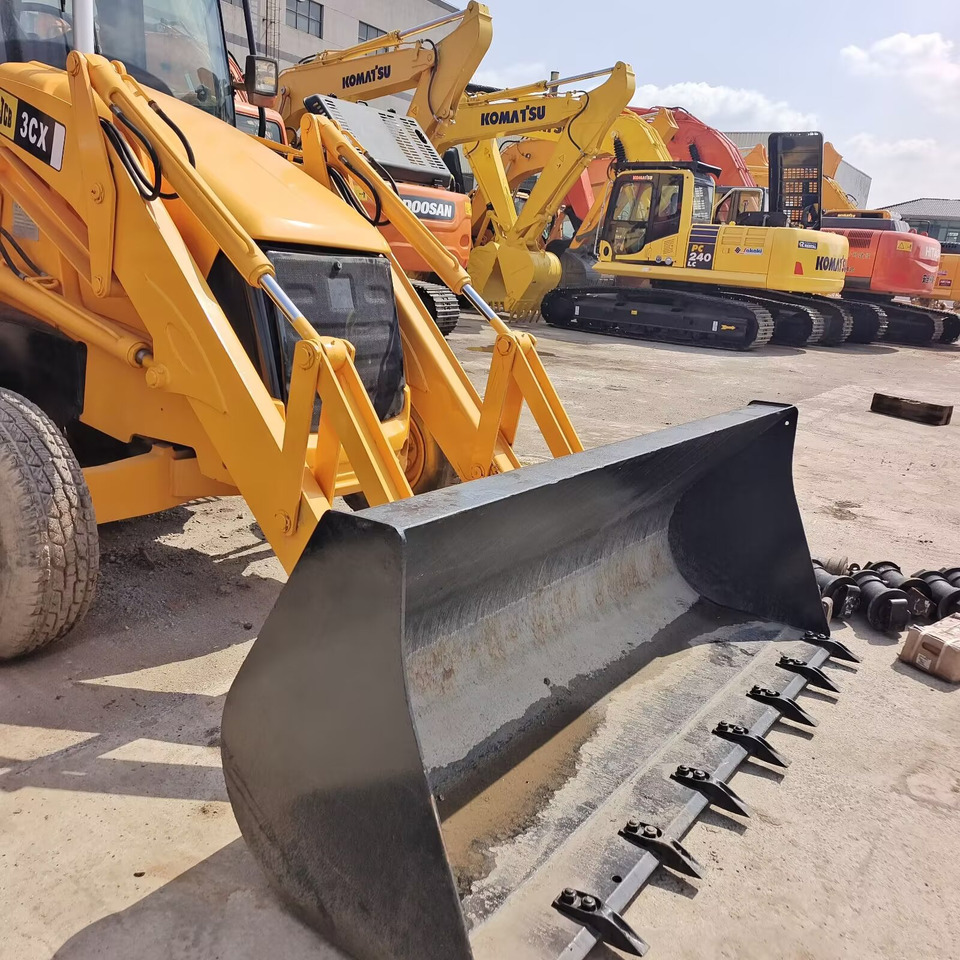 JCB 3CX MADE IN UK - Graaflaadmachine: afbeelding 5 JCB 3CX MADE IN UK - Graaflaadmachine: afbeelding 5