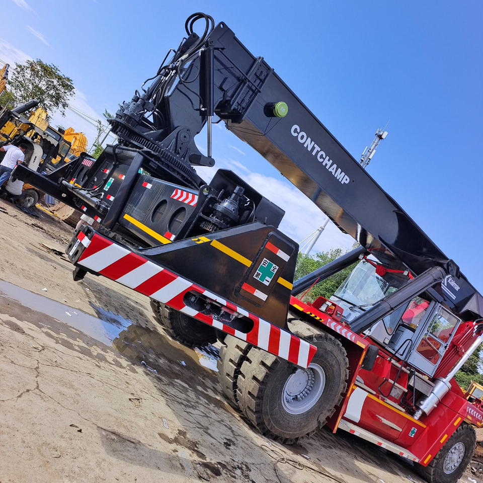 KALMAR DRF450 DRT DRU 45 TON - Reach stacker: afbeelding 4 KALMAR DRF450 DRT DRU 45 TON - Reach stacker: afbeelding 4