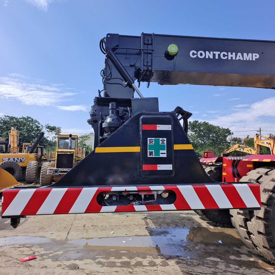 KALMAR DRF450 DRT DRU 45 TON - Reach stacker: afbeelding 2 KALMAR DRF450 DRT DRU 45 TON - Reach stacker: afbeelding 2
