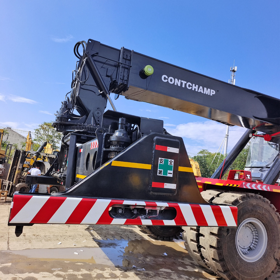 KALMAR DRF450 DRT450 DRT DRD DRU 450 45 TON - Reach stacker: afbeelding 3 KALMAR DRF450 DRT450 DRT DRD DRU 450 45 TON - Reach stacker: afbeelding 3